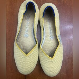 Yellow Rothy’s size 9